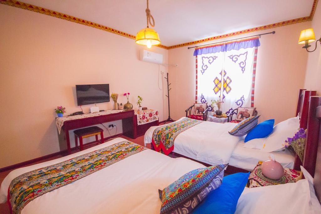 Wo Home Hostel Jiuzhaigou Bagian luar foto